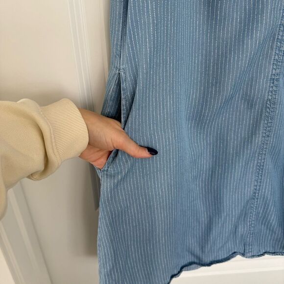 THREAD + SUPPLY | Blue Sleeveless Dress with Pockets - Picture 5 of 12